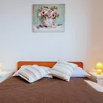 شقة Luxury With Heated Pool In