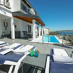 Luxury With Heated Pool In