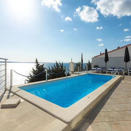 Luxury Apartment With Heated Pool In Starigrad * Starigrad Paklenica