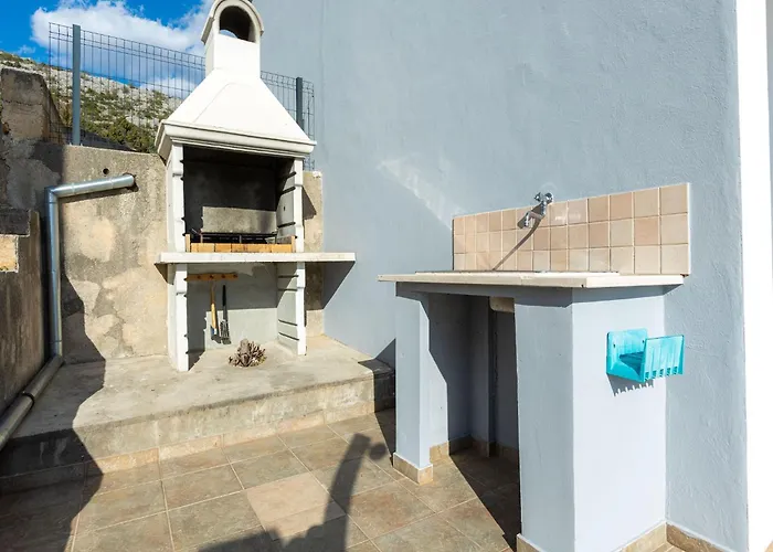 Luxury With Heated Pool In Διαμέρισμα