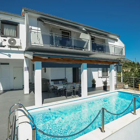 Apartment Luxury Apartment In Starigrad *