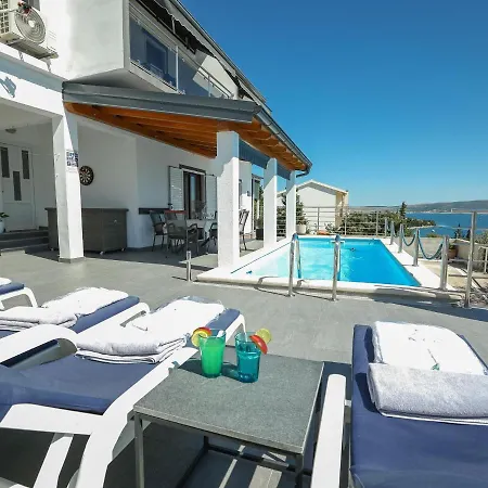 Luxury Apartment In Starigrad Апартаменты *