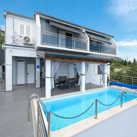 Διαμέρισμα Luxury With Heated Pool In *
